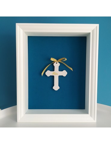 Cadre Blanc Avec Croix En Céramique Personnalisé Fond Tissu bleu uni